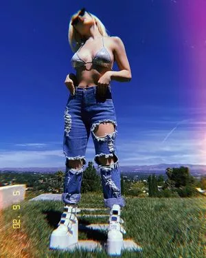 Ava Max OnlyFans Leaked Free Thumbnail Picture - #WsEJNu2yET