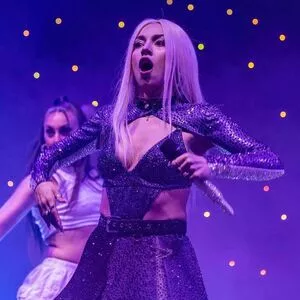 Ava Max OnlyFans Leaked Free Thumbnail Picture - #XHwep6pmJc