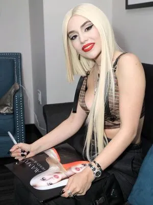 Ava Max OnlyFans Leaked Free Thumbnail Picture - #XUoMVQslx7