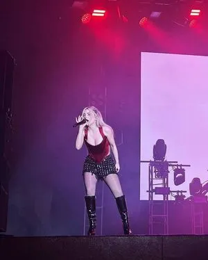 Ava Max OnlyFans Leaked Free Thumbnail Picture - #XcXOehDfFq