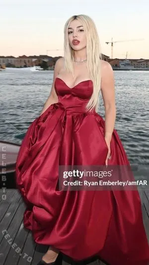 Ava Max OnlyFans Leaked Free Thumbnail Picture - #XkidkbqnoP