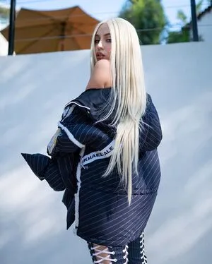 Ava Max OnlyFans Leaked Free Thumbnail Picture - #XzhpFhIxQL