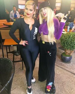 Ava Max OnlyFans Leaked Free Thumbnail Picture - #YRGlI4bQX2
