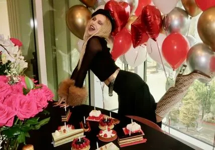 Ava Max OnlyFans Leaked Free Thumbnail Picture - #YitIj0iPu6