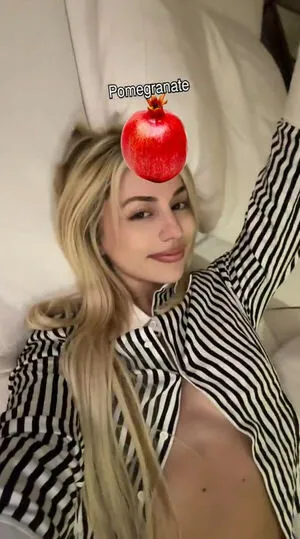 Ava Max OnlyFans Leaked Free Thumbnail Picture - #a9ks4CjSuN