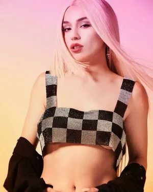 Ava Max OnlyFans Leaked Free Thumbnail Picture - #aATgixAkgU