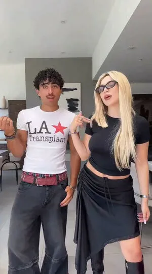 Ava Max OnlyFans Leaked Free Thumbnail Picture - #at3HUGAsXx