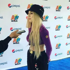 Ava Max OnlyFans Leaked Free Thumbnail Picture - #b8YJVn0nk1