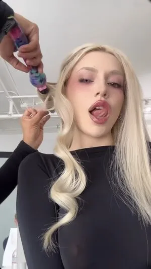 Ava Max OnlyFans Leaked Free Thumbnail Picture - #bEnl4T7BhH