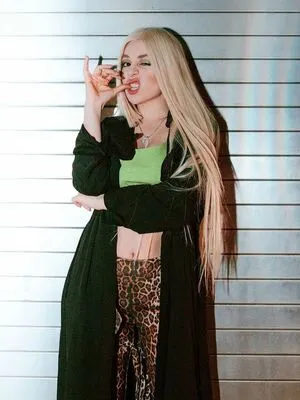 Ava Max OnlyFans Leaked Free Thumbnail Picture - #bL2N2X4TuY