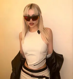 Ava Max OnlyFans Leaked Free Thumbnail Picture - #c3uAzPCNX2