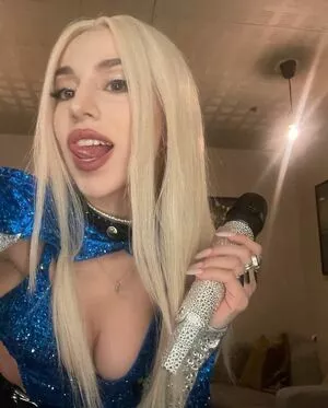 Ava Max OnlyFans Leaked Free Thumbnail Picture - #cwXxnJa2Pt