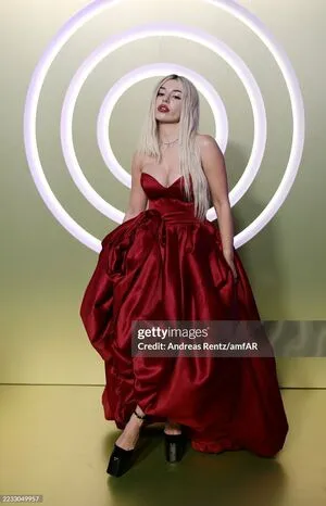 Ava Max OnlyFans Leaked Free Thumbnail Picture - #d7nRtd0Oqr