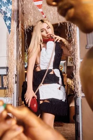 Ava Max OnlyFans Leaked Free Thumbnail Picture - #difpDCpGOB