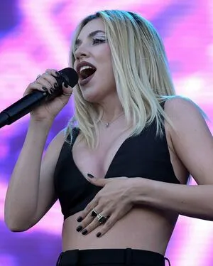 Ava Max OnlyFans Leaked Free Thumbnail Picture - #e0pKAt2dbo