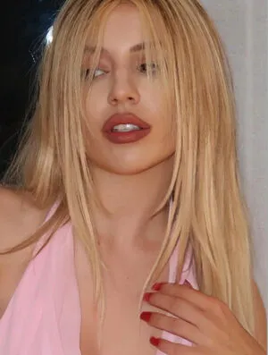 Ava Max OnlyFans Leaked Free Thumbnail Picture - #e6AYBtOuQ9