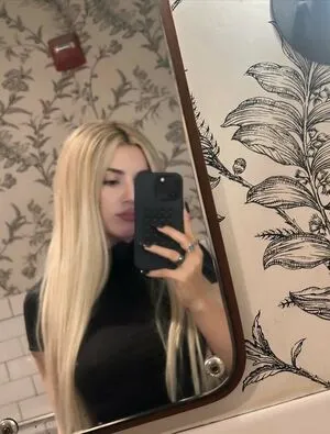 Ava Max OnlyFans Leaked Free Thumbnail Picture - #e9AqdPOnmG