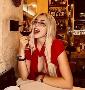Ava Max OnlyFans Leaked Free Thumbnail Picture - #hlTV0vCkWA