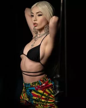 Ava Max OnlyFans Leaked Free Thumbnail Picture - #k8ZgR8uizs