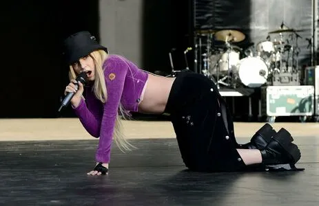 Ava Max OnlyFans Leaked Free Thumbnail Picture - #ka6Jgb5heg