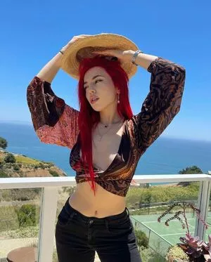Ava Max OnlyFans Leaked Free Thumbnail Picture - #lT41NjY7RH