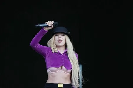 Ava Max OnlyFans Leaked Free Thumbnail Picture - #n3UQQ6aYCt