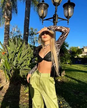 Ava Max OnlyFans Leaked Free Thumbnail Picture - #oUBWWV0aA5