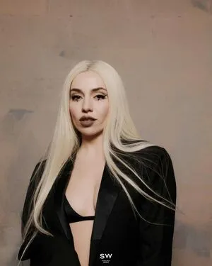 Ava Max OnlyFans Leaked Free Thumbnail Picture - #ojpfc0G3X8