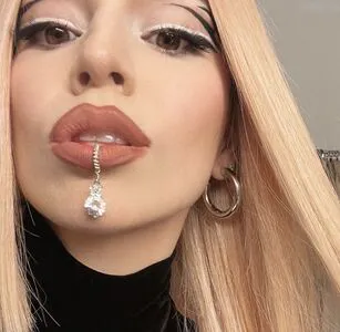 Ava Max OnlyFans Leaked Free Thumbnail Picture - #pZaUvSAdsl