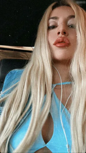 Ava Max OnlyFans Leaked Free Thumbnail Picture - #qRxFKIh1m9