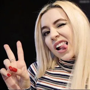 Ava Max OnlyFans Leaked Free Thumbnail Picture - #qly4gb99Vo