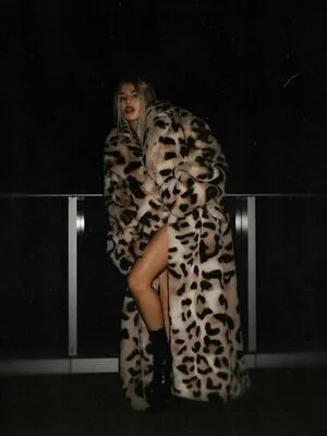 Ava Max OnlyFans Leaked Free Thumbnail Picture - #rJVEJpeEAx