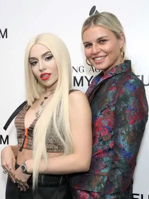 Ava Max OnlyFans Leaked Free Thumbnail Picture - #sNNbbUygUe