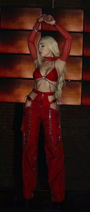 Ava Max OnlyFans Leaked Free Thumbnail Picture - #upUwhdFEx4