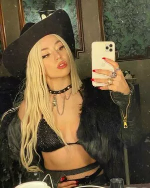 Ava Max OnlyFans Leaked Free Thumbnail Picture - #vx94cvfluK