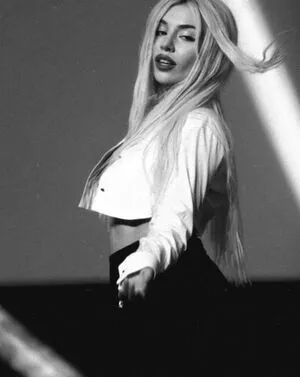 Ava Max OnlyFans Leaked Free Thumbnail Picture - #wq5H69MIpl