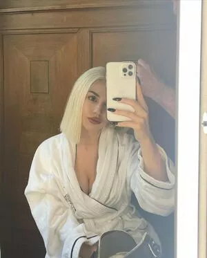 Ava Max OnlyFans Leaked Free Thumbnail Picture - #xDYVu3CYhT