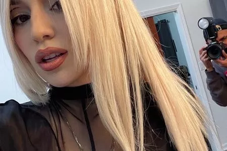 Ava Max OnlyFans Leaked Free Thumbnail Picture - #xnN6tfJR9W