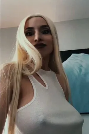 Ava Max OnlyFans Leaked Free Thumbnail Picture - #z4dGj8gby3