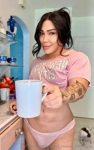 Ava Muscle Mommy Ts OnlyFans Leaked Free Thumbnail Picture - #3DAFdTI3qb