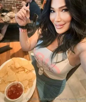 Ava Muscle Mommy Ts OnlyFans Leaked Free Thumbnail Picture - #FAikpCrhBf
