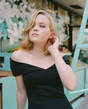 Ava Phillippe OnlyFans Leaked Free Thumbnail Picture - #ROIZQ0YxNP