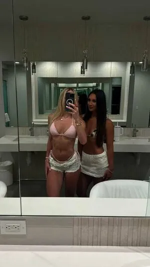 Ava Robar OnlyFans Leaked Free Thumbnail Picture - #FUu2F8q7fY