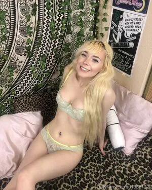 Ava Sinclaire OnlyFans Leaked Free Thumbnail Picture - #ly8ywgT6u1