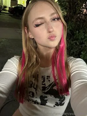 Avacherrry OnlyFans Leaked Free Thumbnail Picture - #JmsihShswh