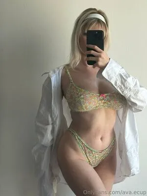 Avadelabruyere OnlyFans Leaked Free Thumbnail Picture - #xxAdWfdlYu