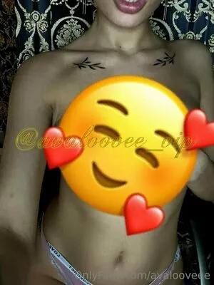 Avalooveee OnlyFans Leaked Free Thumbnail Picture - #AdlO13GnsO