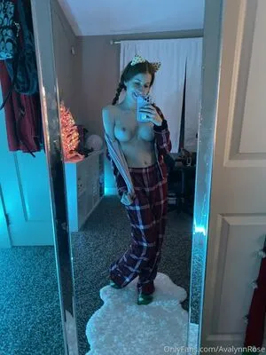 Avalynnrose OnlyFans Leaked Free Thumbnail Picture - #NyPyhJj37n