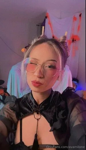 Avamilone OnlyFans Leaked Free Thumbnail Picture - #p4z4r3EaSi