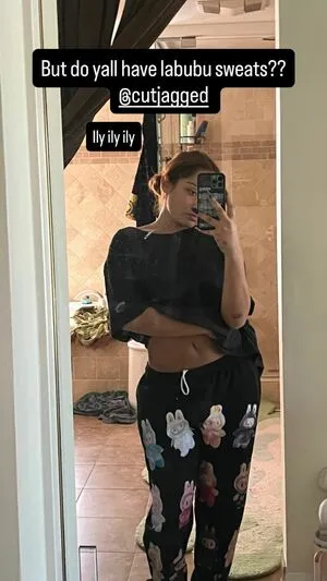 Avani Gregg OnlyFans Leaked Free Thumbnail Picture - #x3dscHquSQ